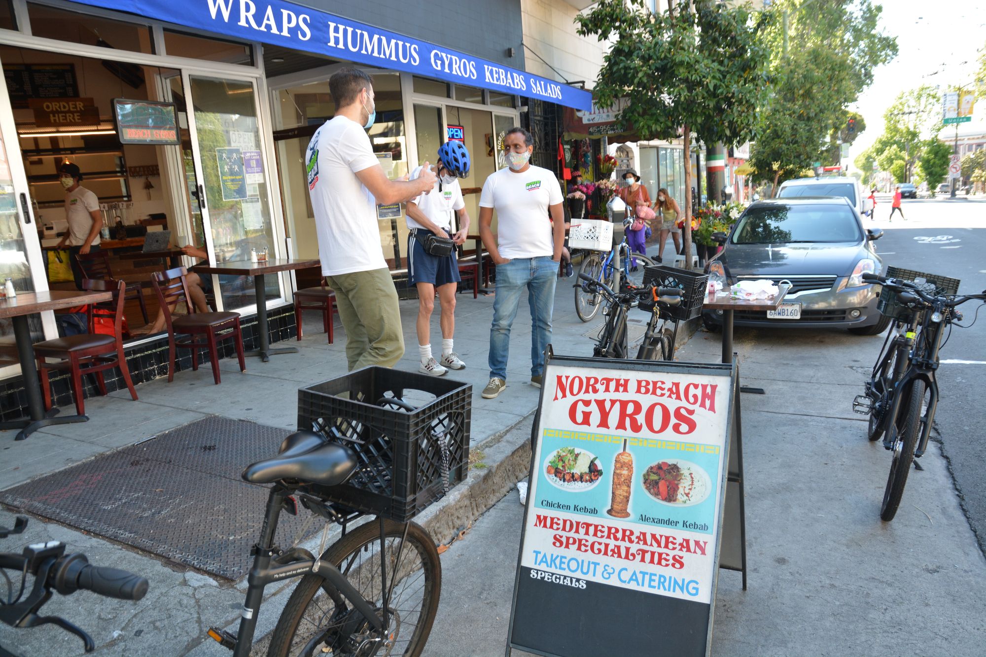 North Beach in SF has man restaurants popular for both locals & tourists