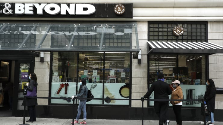 Bed, Bath & Beyond partners with Shipt & Instacart for same-day delivery before the holidays